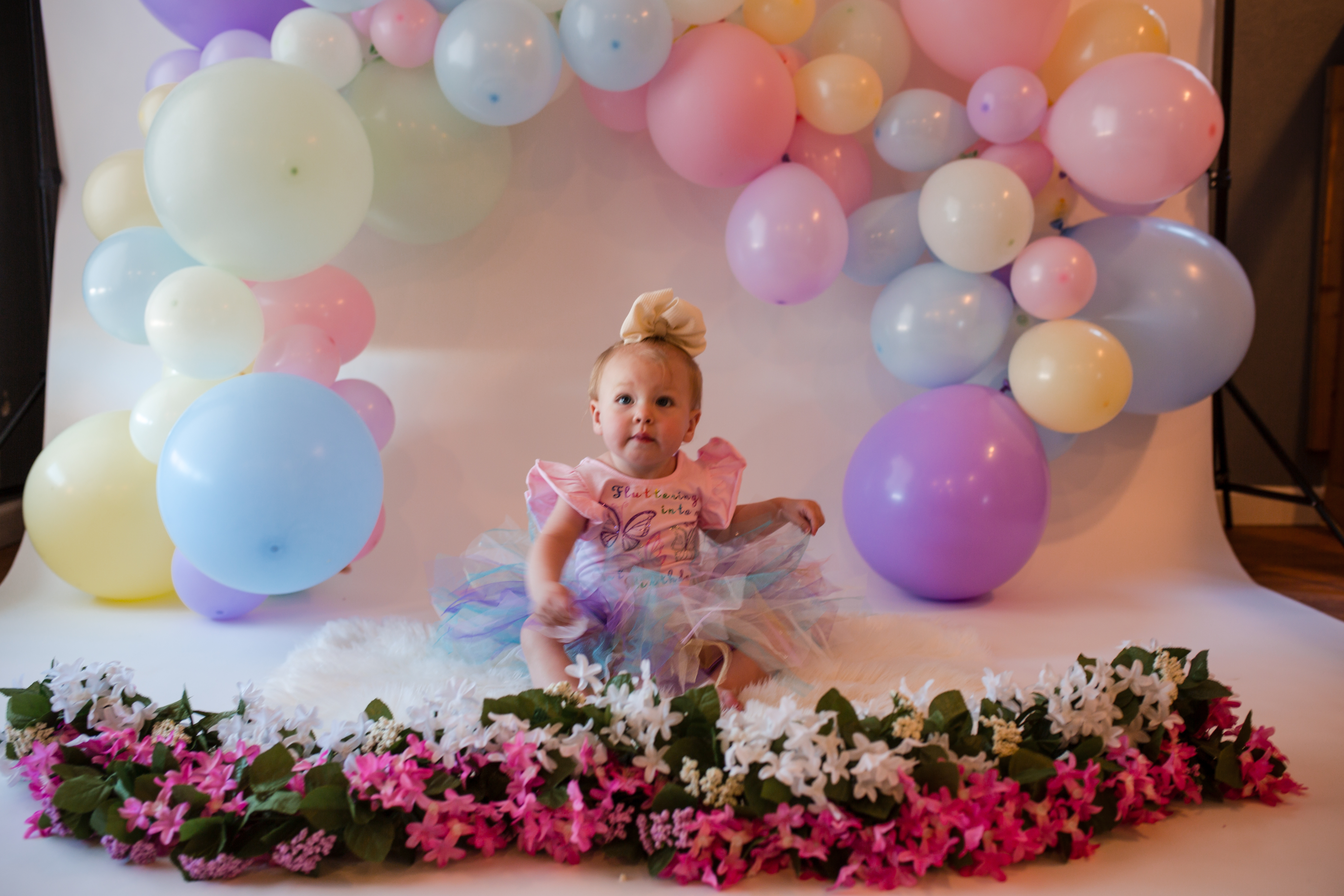 Baby first birthday cake smash portrait